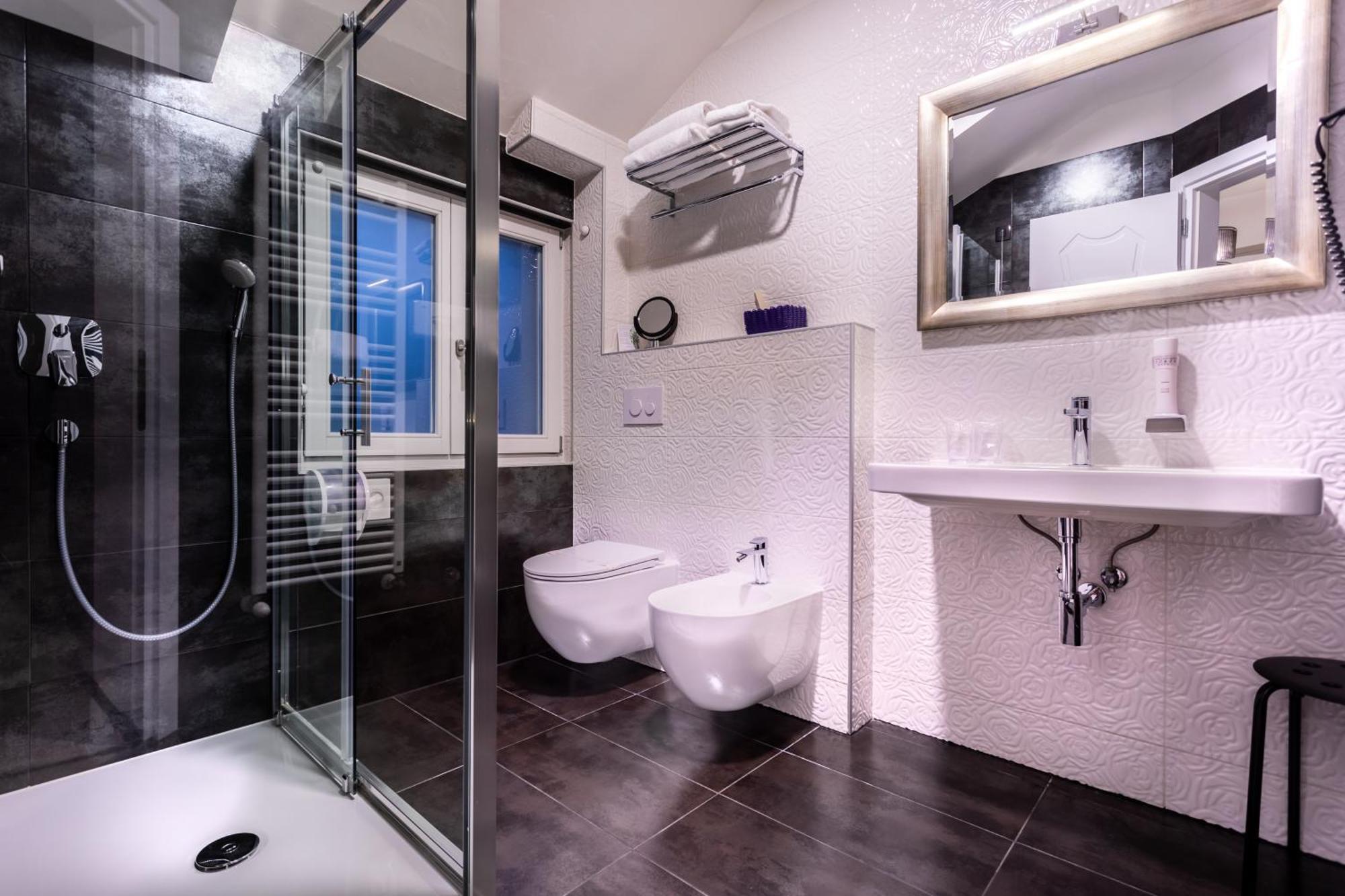 Hotel Heritage Forza Baska  Ruang foto