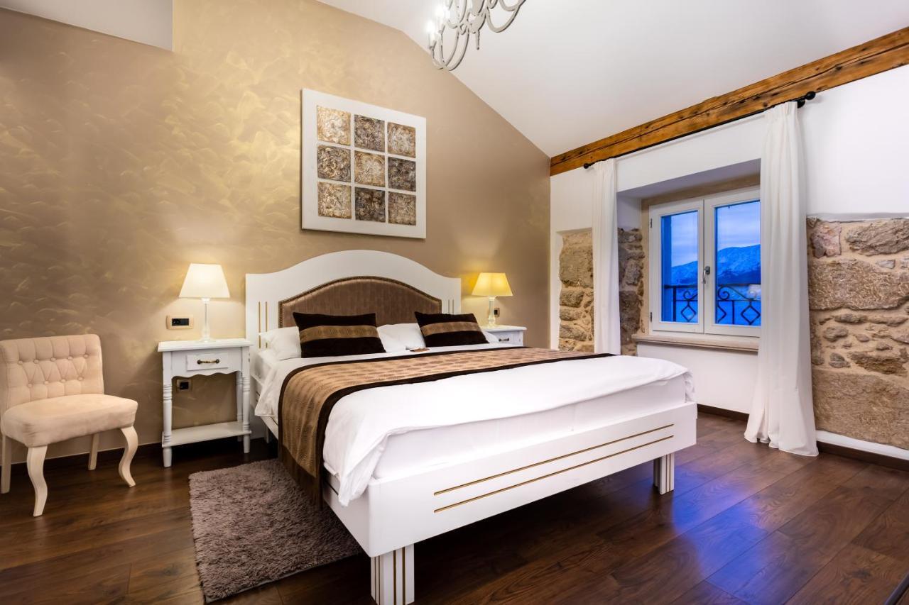 Hotel Heritage Forza Baska  Bagian luar foto